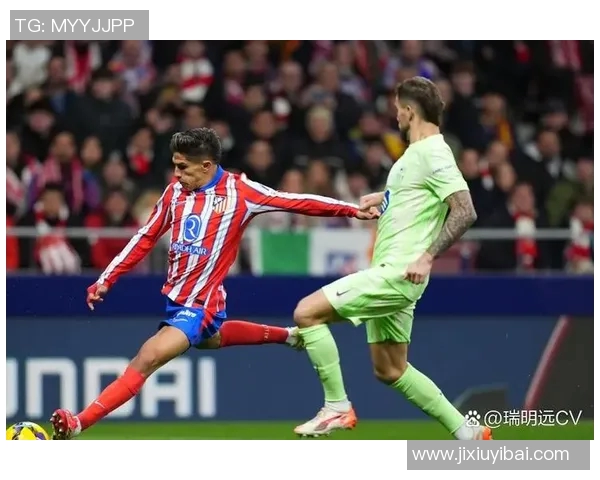 巴萨与马德里竞技激战正酣谁将赢得西甲巅峰对决的荣耀